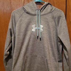 Under armour sweatshirt